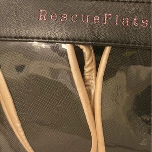 Rescue Flats NWT Sz 8-9 Medium NWT w/ Pouch and Dust Bag in Champagne Beige